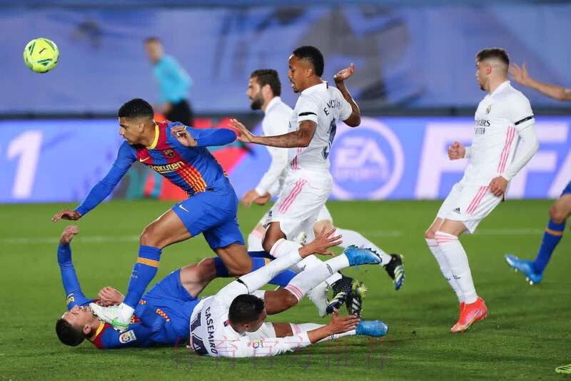 西甲主席怼齐祖:劝皇马别冒雪飞行 踢得差别扔锅